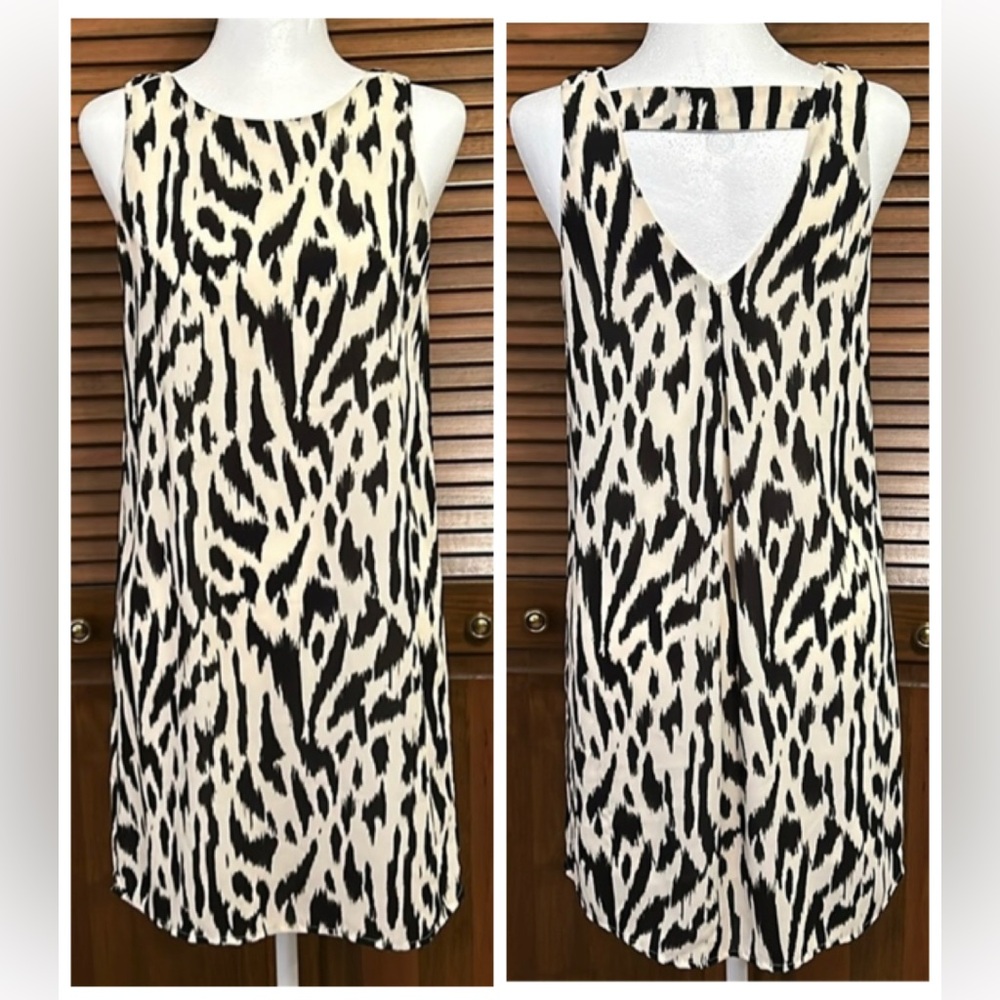 Alya Animal Print Pullover Shift Dress V Cutout Back Size S